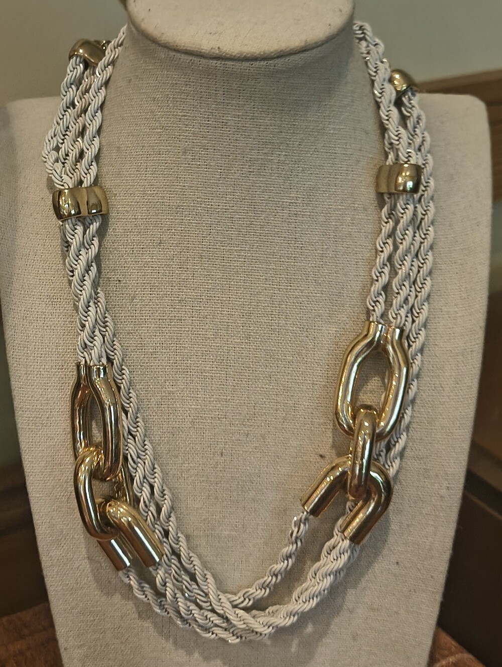 Vtg Coldwater Creek White Enamel Rope Chain Necklace Gold Tone Double Stranded
